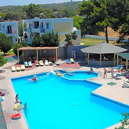 Summer Dream Hotel