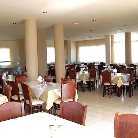Summer Dream Hotel